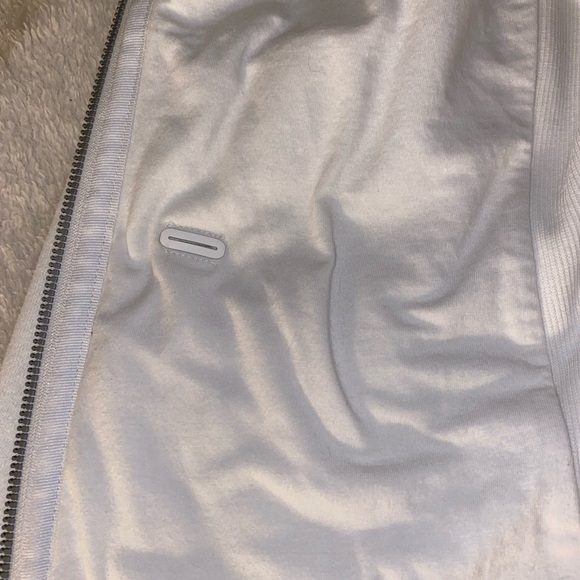 🔥 Lululemon Athletica White Hoodie Size 4 Excellent Condition - Picture 5 of 9